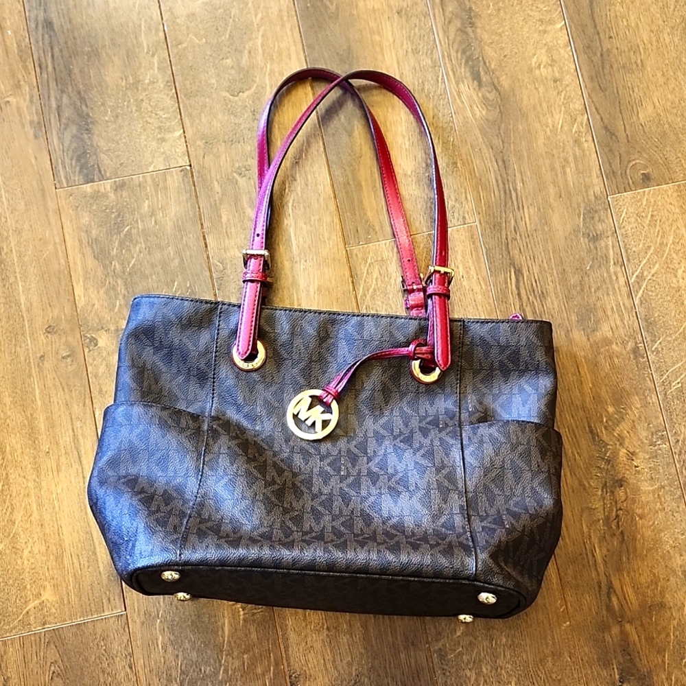 Michael Kors purse